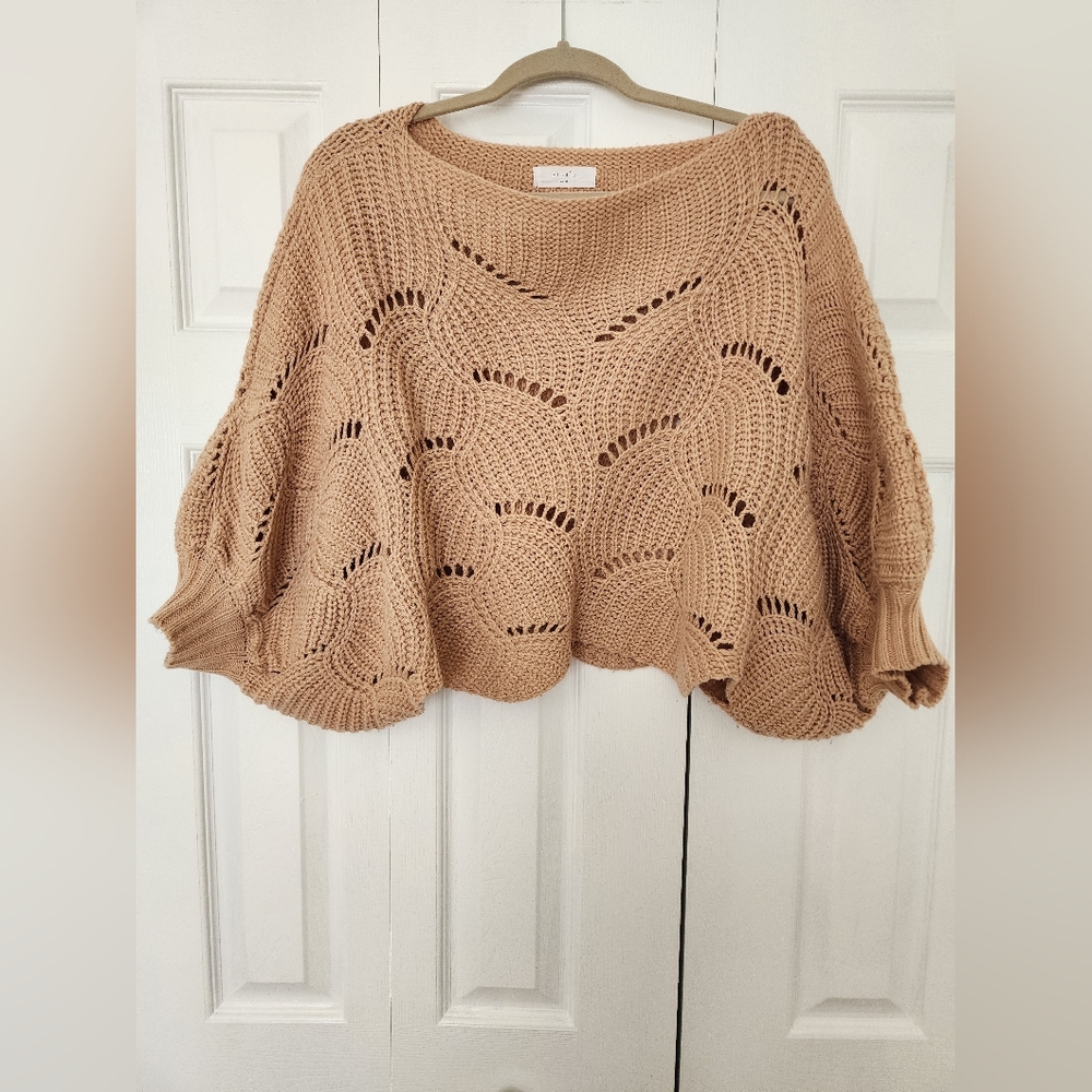 Elodie • Batwing Cropped Sweater Size Medium